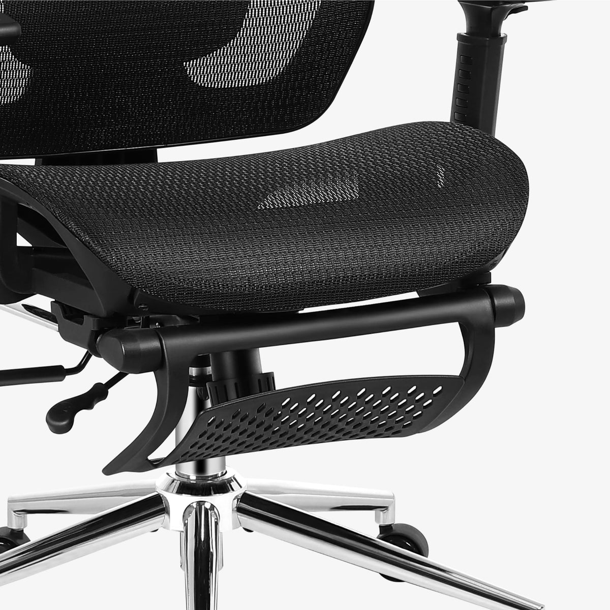 Mark Adler Expert 5.7 Black swivel chair