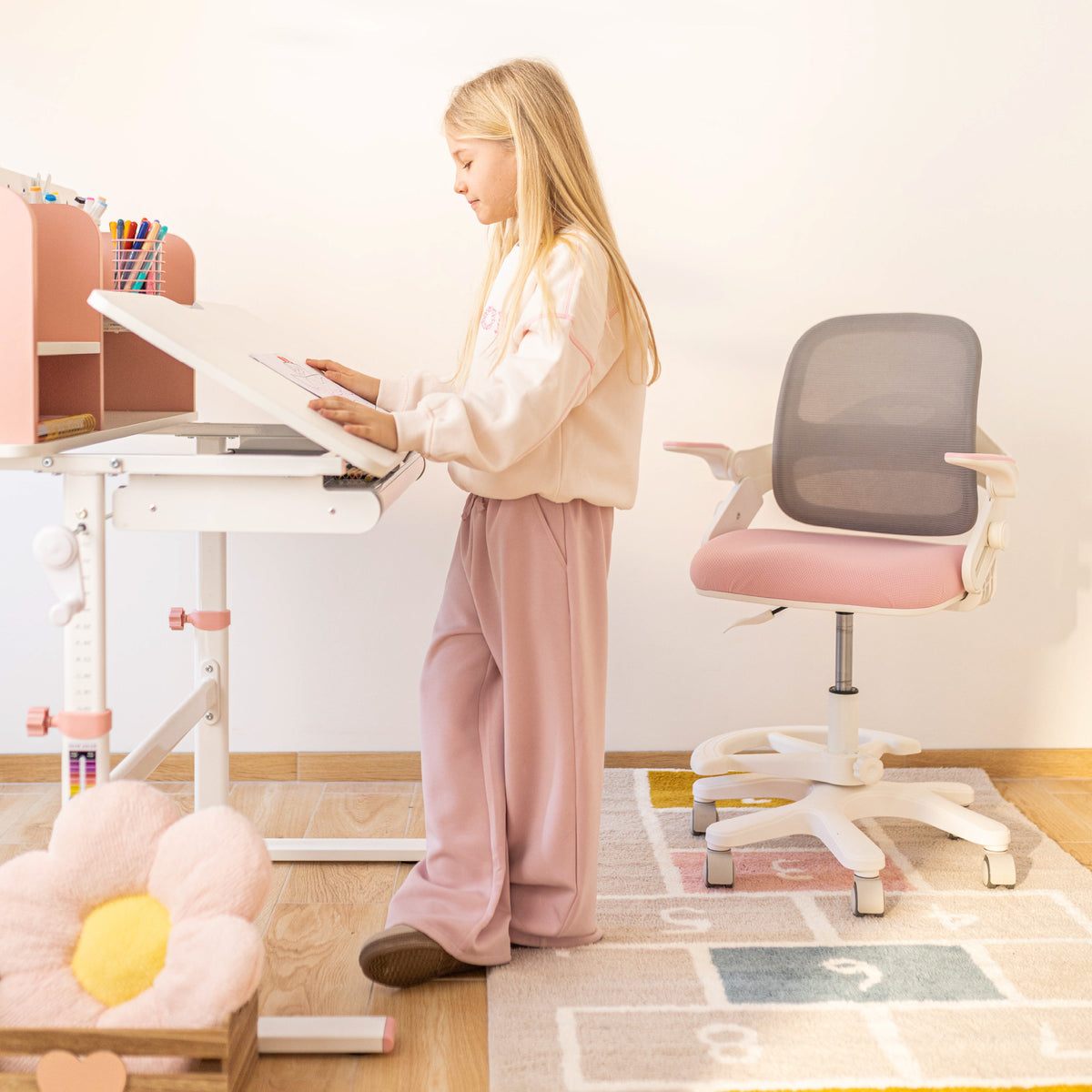 Mark Adler Study 5.0 Pink 90 cm Ergonomic Children’s Desk