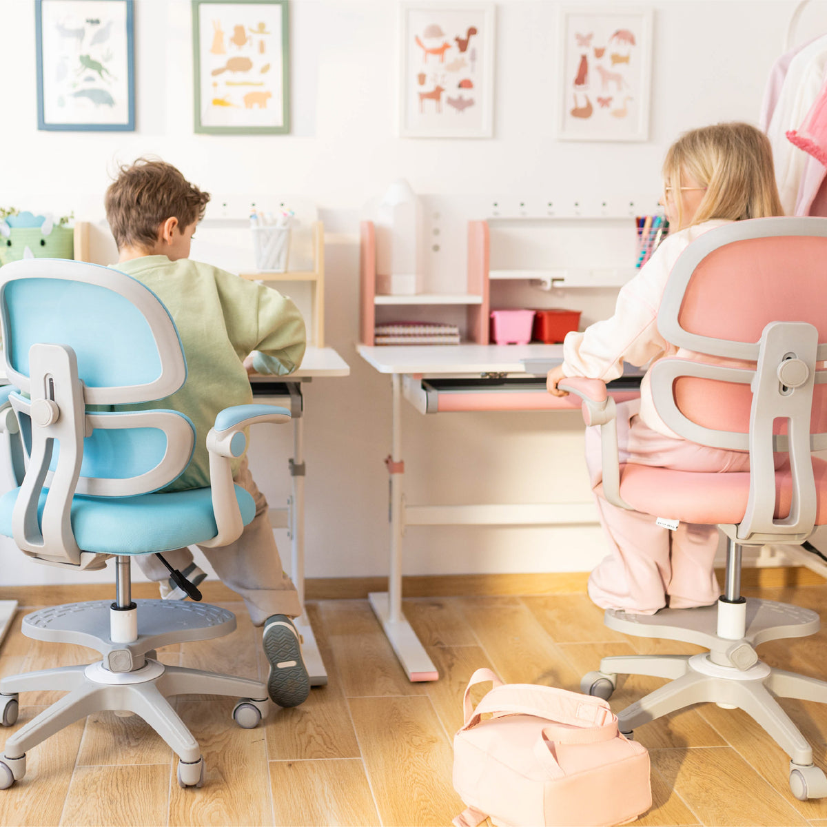 Mark Adler Junior 4.4 Blue Ergonomic Children’s Armchair