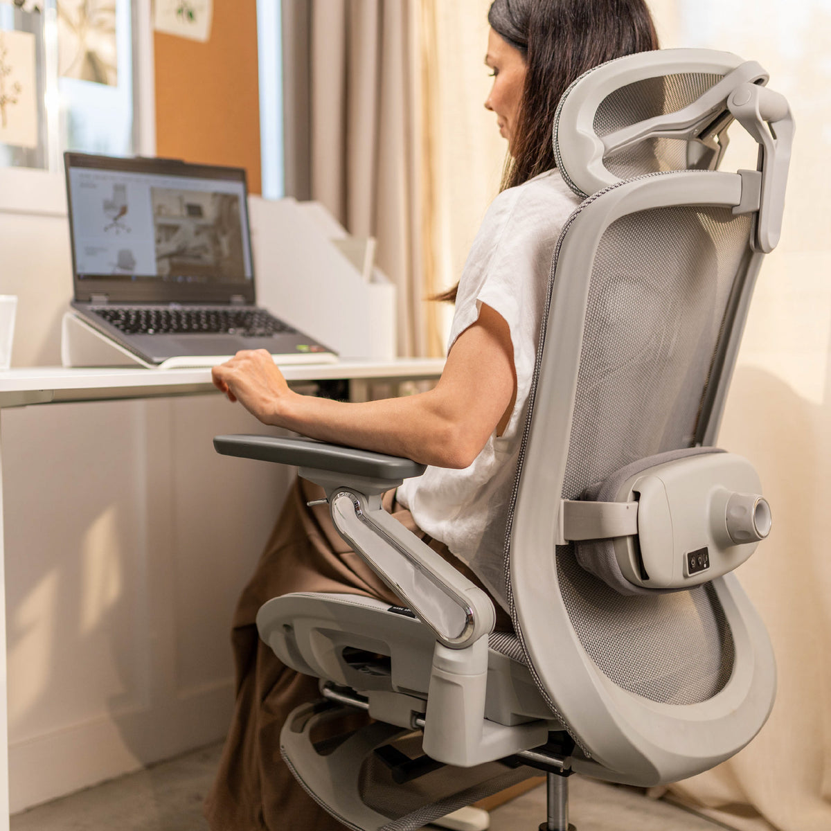Mark Adler Leadpro 8.7 Grey Ergonomic Massage Armchair