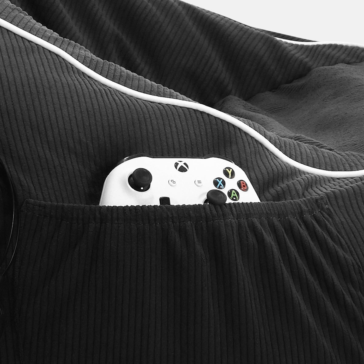 Spacious pocket