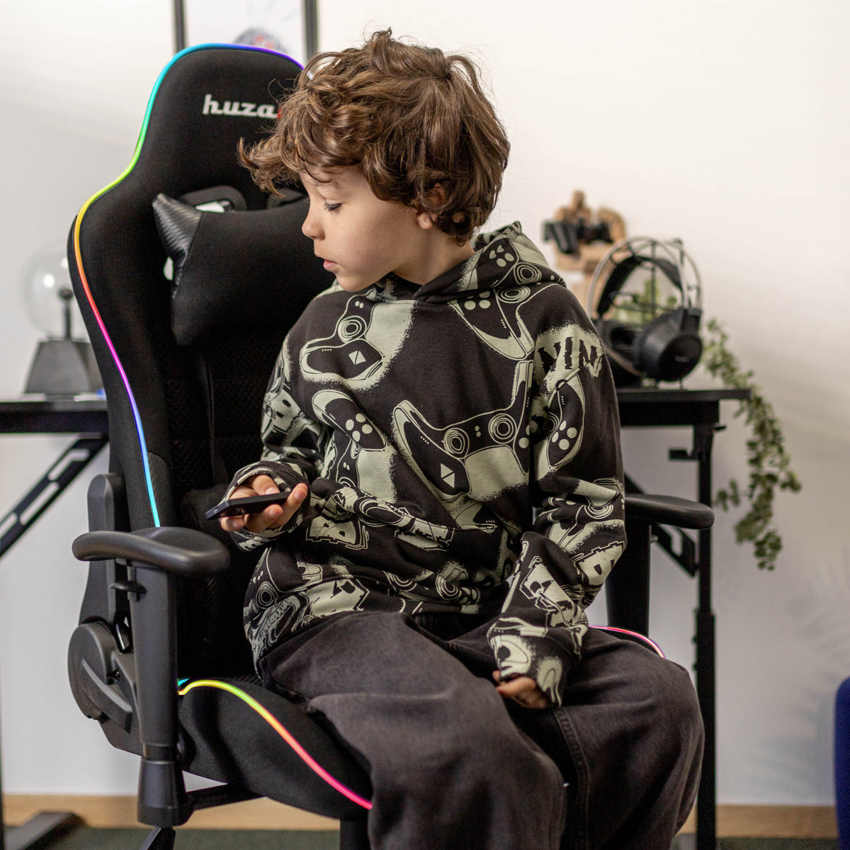 HUZARO RANGER 6.0 RGB Mesh Children’s Gaming Chair